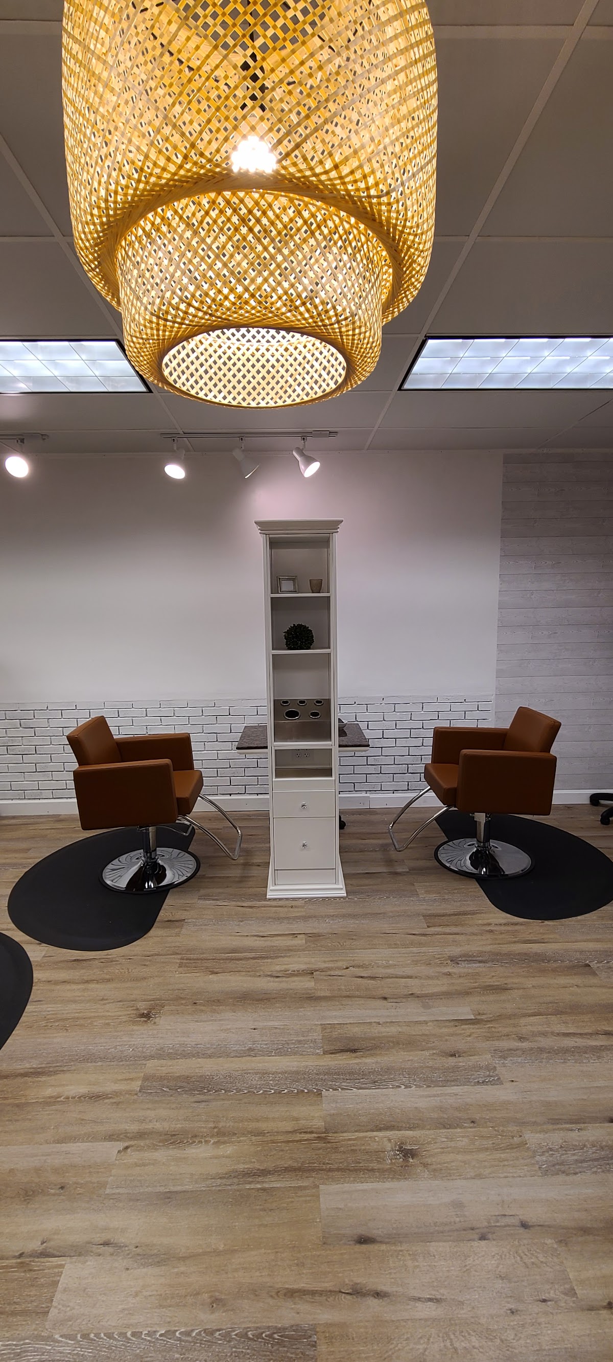 Kayla F. - Hair Stylist