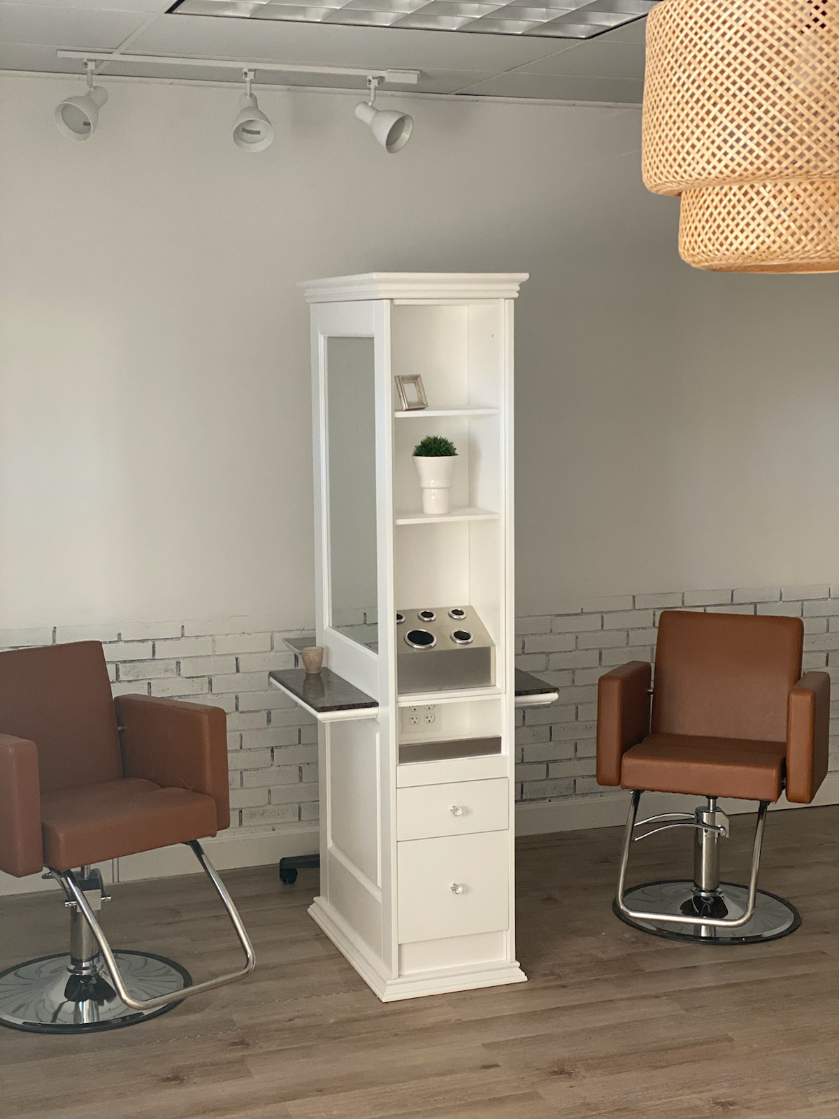 Ashly - Master Stylist